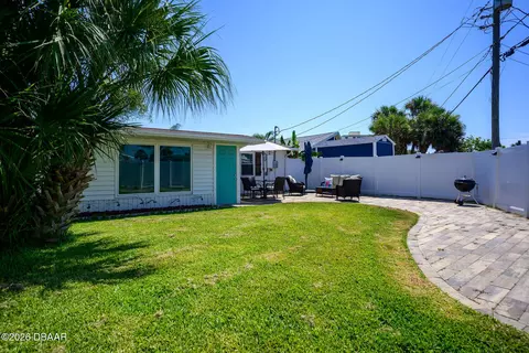 Exterior - 17 River Shore Dr, Ormond Beach, FL 32176 photo 4 of 11