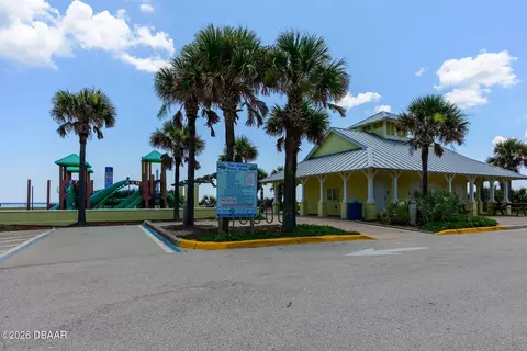 Exterior - 17 River Shore Dr, Ormond Beach, FL 32176 photo 8 of 11