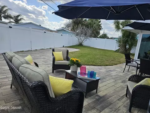 Exterior - 17 River Shore Dr, Ormond Beach, FL 32176 photo 4 of 12