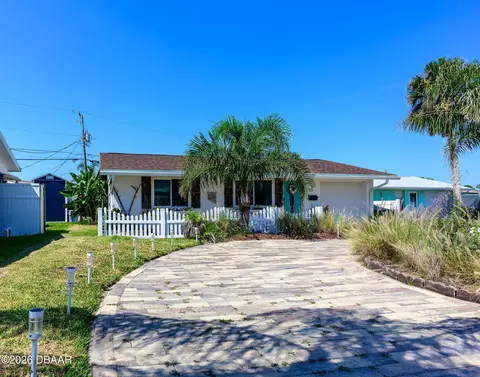Exterior - 17 River Shore Dr, Ormond Beach, FL 32176 photo 3 of 11