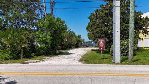 Exterior - 17 River Shore Dr, Ormond Beach, FL 32176 photo 6 of 11