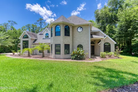 Exterior - 2 Broadwater Dr, Ormond Beach, FL 32174 photo 2 of 13