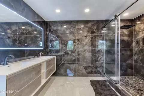 Bath - 2 Broadwater Dr, Ormond Beach, FL 32174 photo 1 of 11