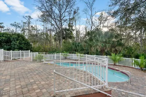 Exterior - 2 Broadwater Dr, Ormond Beach, FL 32174 photo 9 of 13