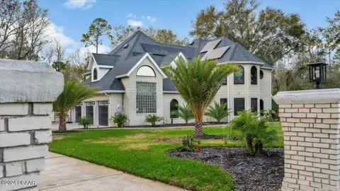 Exterior - 2 Broadwater Dr, Ormond Beach, FL 32174 photo 8 of 13