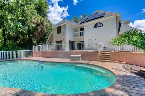 Exterior - 2 Broadwater Dr, Ormond Beach, FL 32174 photo 10 of 13