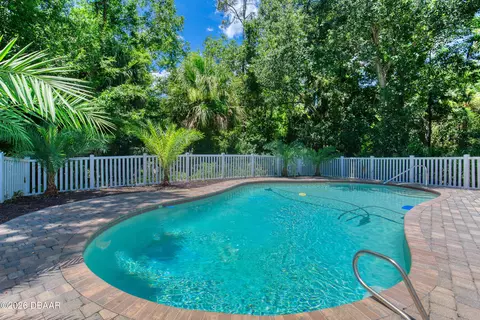 Exterior - 2 Broadwater Dr, Ormond Beach, FL 32174 photo 11 of 13