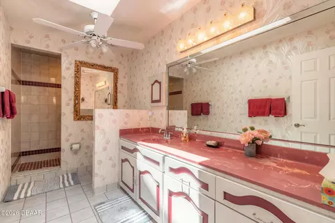 Bath - 8 Capistrano Dr, Ormond Beach, FL 32176 photo 4 of 5
