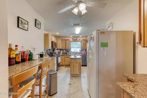 Kitchen - 1812 Mango Tree Dr, Edgewater, FL 32132 photo 2 of 4