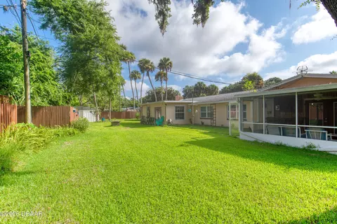 Exterior - 1812 Mango Tree Dr, Edgewater, FL 32132 photo 12 of 14