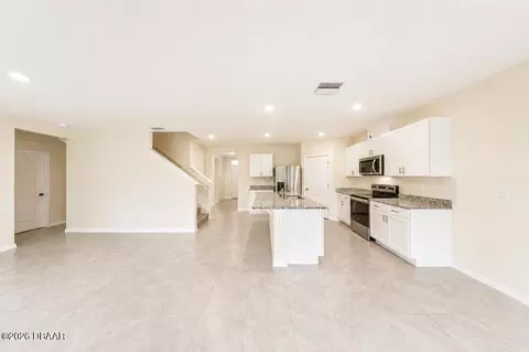 Living - 21 Melogold Dr, Ormond Beach, FL 32174 photo 1 of 6