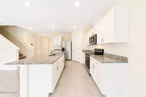 Kitchen - 21 Melogold Dr, Ormond Beach, FL 32174 photo 1 of 2