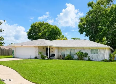 94 Glass Ct, Port Orange, FL 32129