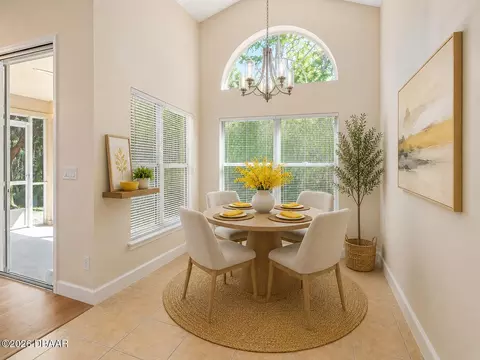 Dining - 684 Aldenham Ln, Ormond Beach, FL 32174 photo 2 of 2