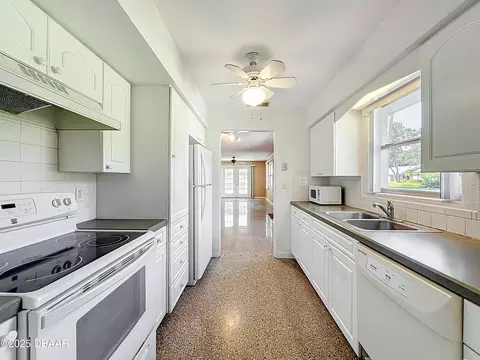 Kitchen - 1401 Orange Tree Dr, Edgewater, FL 32132 photo 5 of 6