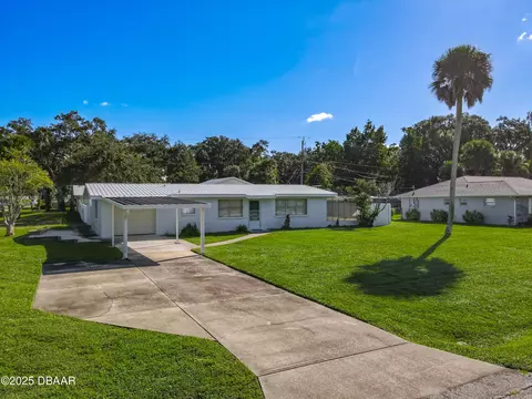 Exterior - 1401 Orange Tree Dr, Edgewater, FL 32132 photo 3 of 7