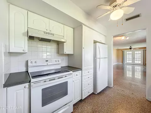 Kitchen - 1401 Orange Tree Dr, Edgewater, FL 32132 photo 4 of 6