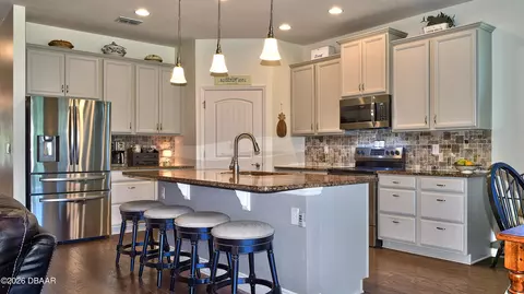 Kitchen - 474 River Square Ln, Ormond Beach, FL 32174 photo 2 of 11