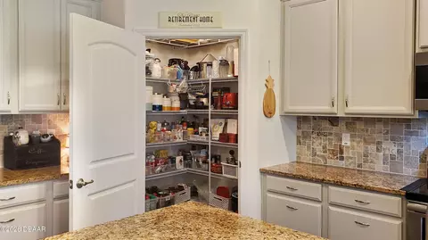 Kitchen - 474 River Square Ln, Ormond Beach, FL 32174 photo 10 of 11