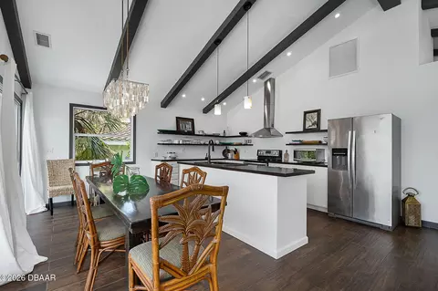 Dining - 3110 John Anderson Dr, Ormond Beach, FL 32176 photo 2 of 2