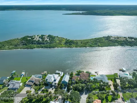 View/Area - 3110 John Anderson Dr, Ormond Beach, FL 32176 photo 2 of 12