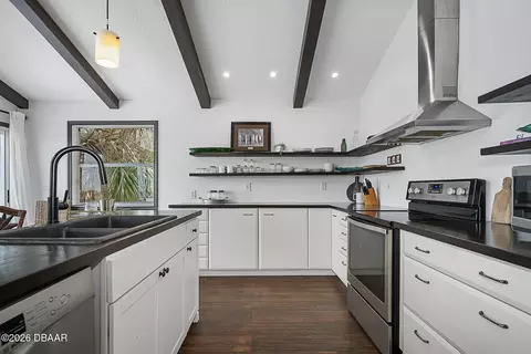 Kitchen - 3110 John Anderson Dr, Ormond Beach, FL 32176 photo 4 of 7