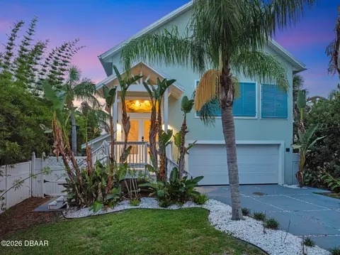 Exterior - 3110 John Anderson Dr, Ormond Beach, FL 32176 photo 6 of 11