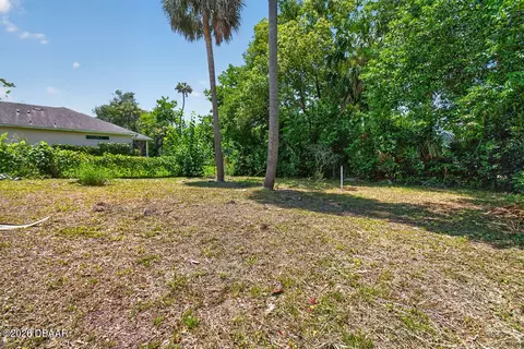 Exterior - 245 Jefferson St, Ormond Beach, FL 32174 photo 5 of 10