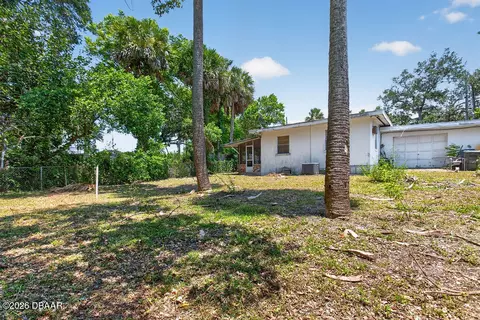 Exterior - 245 Jefferson St, Ormond Beach, FL 32174 photo 3 of 10