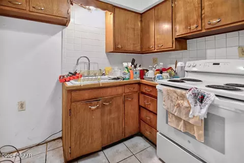 Kitchen - 245 Jefferson St, Ormond Beach, FL 32174 photo 2 of 3