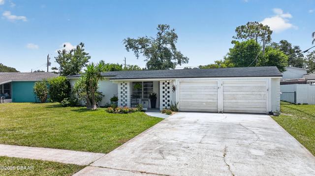 325 Thackery Rd, Ormond Beach, FL 32174