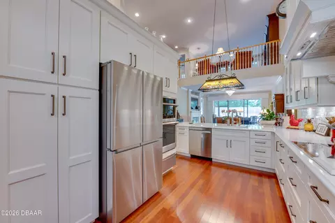 Kitchen - 735 Cobblestone Dr, Ormond Beach, FL 32174 photo 4 of 12