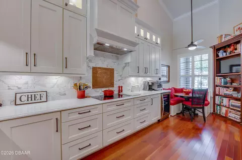 Kitchen - 735 Cobblestone Dr, Ormond Beach, FL 32174 photo 3 of 12