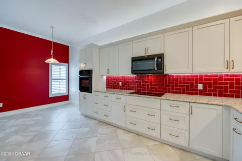 Kitchen - 1105 Glengad Run, Ormond Beach, FL 32174 photo 2 of 4