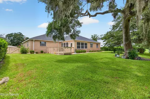 Exterior - 15 Oakmont Cir, Ormond Beach, FL 32174 photo 10 of 11