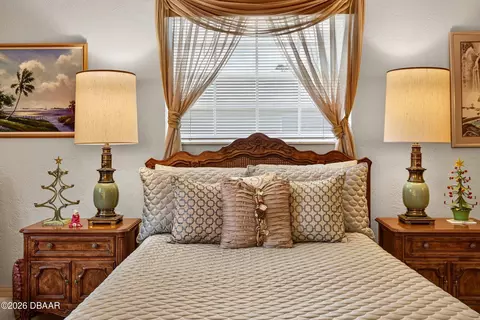 Bedroom - 15 Oakmont Cir, Ormond Beach, FL 32174 photo 2 of 9