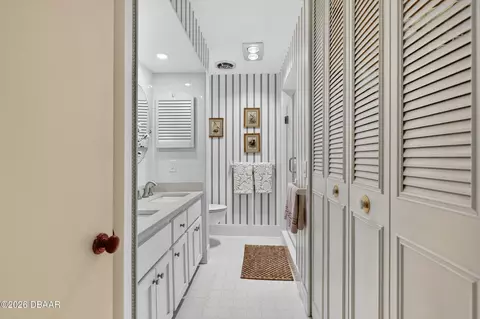 Bath - 15 Oakmont Cir, Ormond Beach, FL 32174 photo 2 of 7