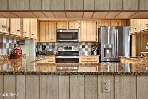 Kitchen - 15 Oakmont Cir, Ormond Beach, FL 32174 photo 8 of 8