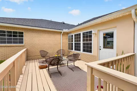 Exterior - 15 Oakmont Cir, Ormond Beach, FL 32174 photo 7 of 11