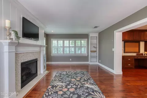 Living - 17 Seafarers Dr, Ormond Beach, FL 32176 photo 6 of 6