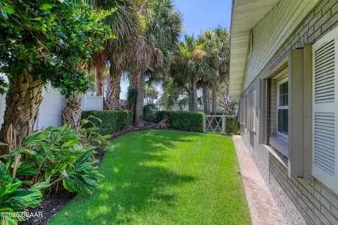 Exterior - 17 Seafarers Dr, Ormond Beach, FL 32176 photo 16 of 17