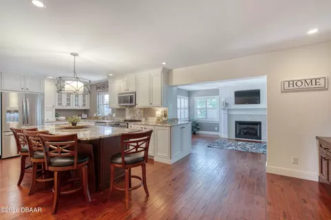 Kitchen - 17 Seafarers Dr, Ormond Beach, FL 32176 photo 3 of 5