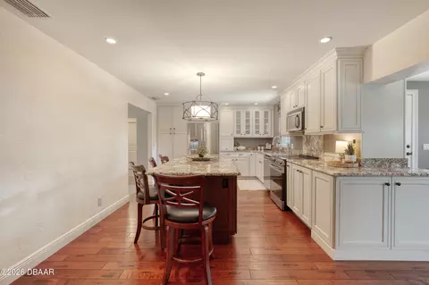 Kitchen - 17 Seafarers Dr, Ormond Beach, FL 32176 photo 2 of 5