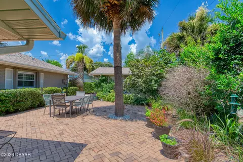 Exterior - 17 Seafarers Dr, Ormond Beach, FL 32176 photo 11 of 17