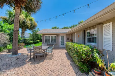 Exterior - 17 Seafarers Dr, Ormond Beach, FL 32176 photo 9 of 17