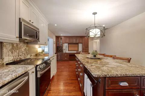 Kitchen - 17 Seafarers Dr, Ormond Beach, FL 32176 photo 1 of 5