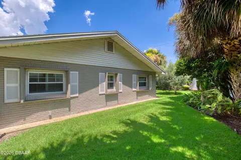 Exterior - 17 Seafarers Dr, Ormond Beach, FL 32176 photo 14 of 17