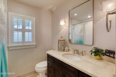 Bath - 17 Seafarers Dr, Ormond Beach, FL 32176 photo 4 of 5