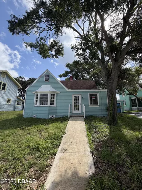 320 N Peninsula Dr, Daytona Beach, FL 32118