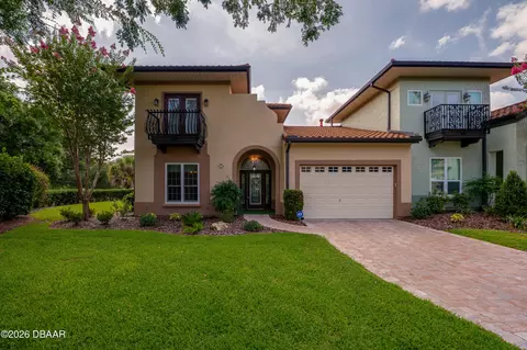 1259 Avenida De Las Casas, Lady Lake, FL 32159